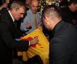 „Ai bani” » Cristi Borcea l-a impresionat pe Mourinho cu suma pe care a cheltuit-o la dineul Generației de Aur