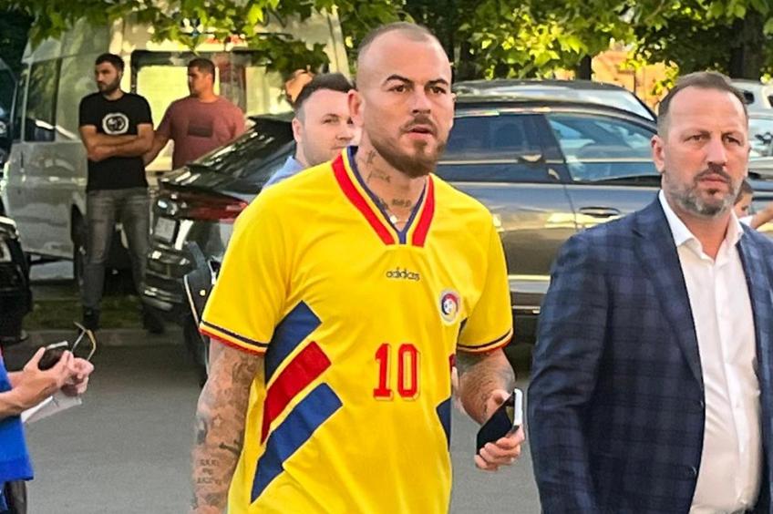 Atacantul Denis Alibec (33 de ani) este prezent la Arena Națională pentru meciul de retragere al Generației de Aur.