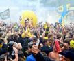 Imagini antologice: au cucerit titlul după 90 de ani, iar suporterii au invadat terenul
