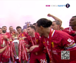 Liverpool a primit trofeul de campioană în Premier League, foto: captură Digi Sport
