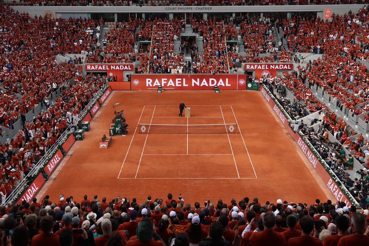 Rafael Nadal, omagiat la Roland Garros printr-o ceremonie emoționantă