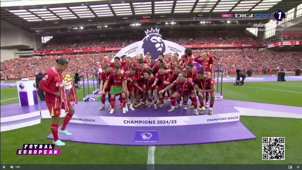 Liverpool a primit trofeul de campioană în Premier League, sub ochii lui Klopp + Gestul neașteptat aplaudat de întreg stadionul