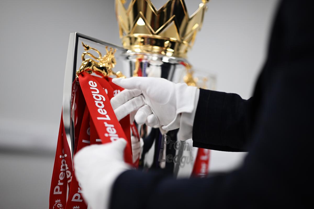 Liverpool a primit trofeul de campioană în Premier League