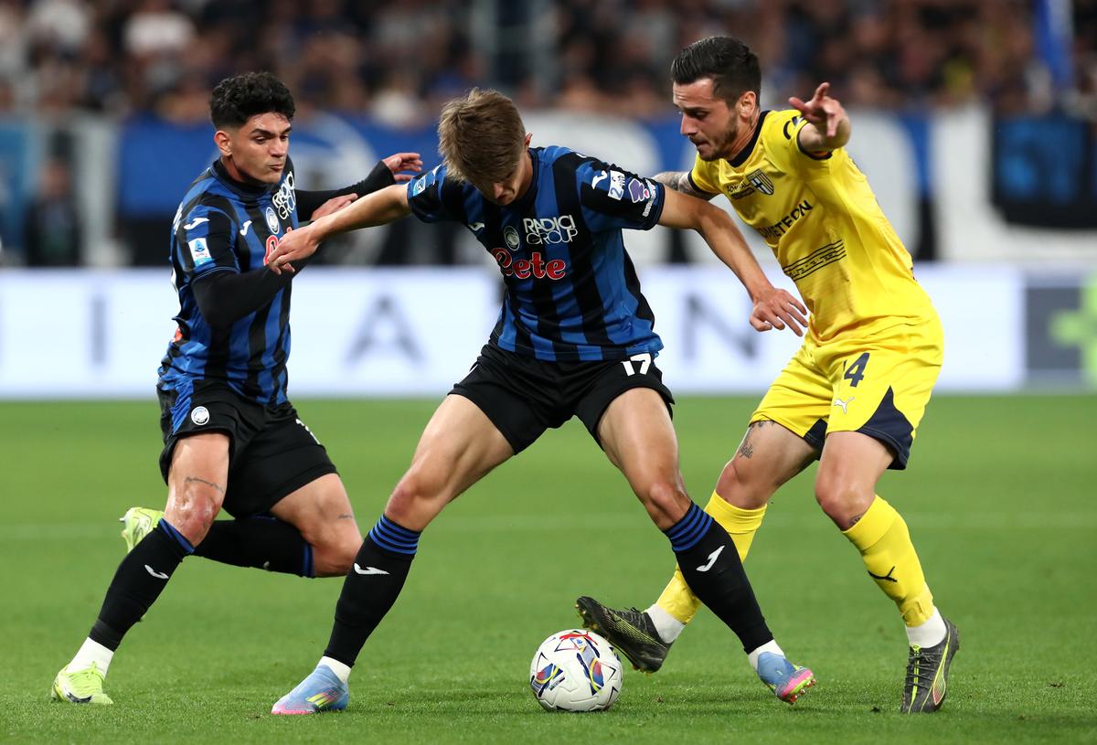 Cristi Chivu are oferta pe masă după ce a salvat-o pe Parma! Gigantul european îl așteaptă cu brațele deschise