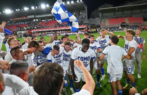 „Como si dice Champions?” » Bucurie în stradă după prima calificare în Liga Campionilor + Discursul lui Fabregas: „Dați o petrecere mare, meritați totul!”