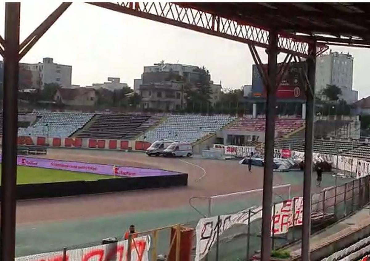DINAMO - FCSB. FOTO Situație stranie în derby: copiii de mingi din „Ștefan cel Mare”, foști adversari ai oamenilor lui Vintilă