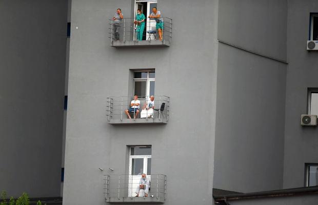 DINAMO - FCSB. FOTO Fanii au reușit să dribleze regulamentul și au urmărit „pe viu” turul semifinalei de Cupa României