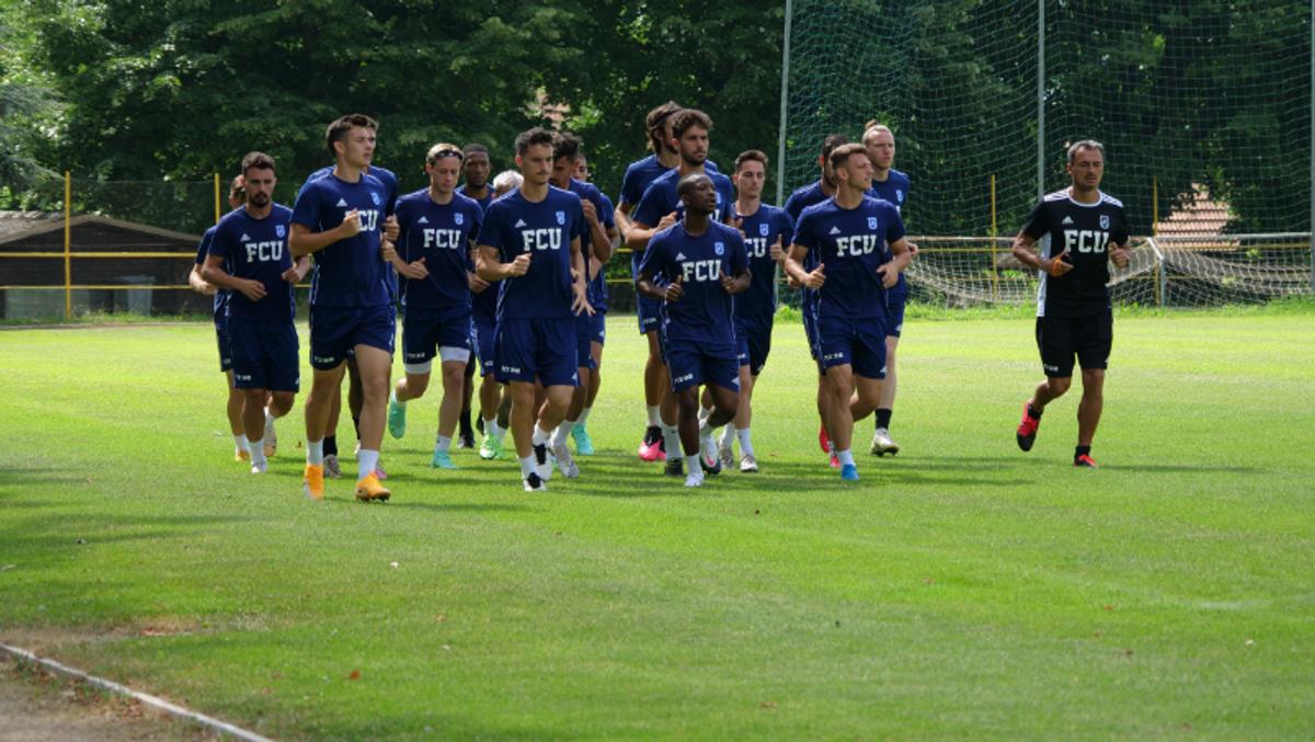 Nici FC U Craiova n-a scăpat de caniculă » Antrenament defensiv la 30 de grade, înaintea primului amical al lui Mutu