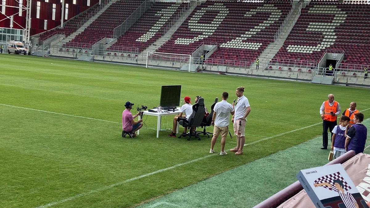 Rapidiștii știu să petreacă! Momente savuroase la aniversarea de 99 de ani a clubului: VAR, goluri de generic și o tabelă blocată