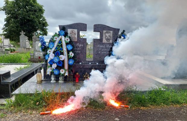Fanii ieșeni nu l-au uitat pe Ionuț Popa » 1.400 de kilometri pentru a-l comemora pe tehnician!