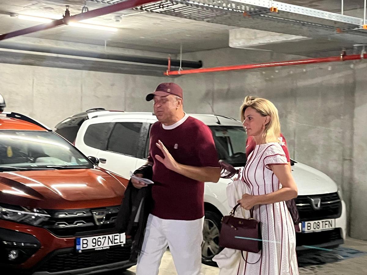Niculae și Săpunaru - vită angus, Șumudică - cârnăcior de porc! Panoul la care s-au oprit toți rapidiștii