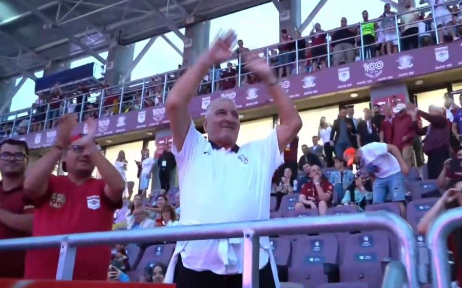 Rapid 100: Cântând în ploaie » Peste 8.000 de fani au sărbătorit centenarul în Giulești, în ciuda furtunii: spectacol cu legende, vedete, drone și artificii