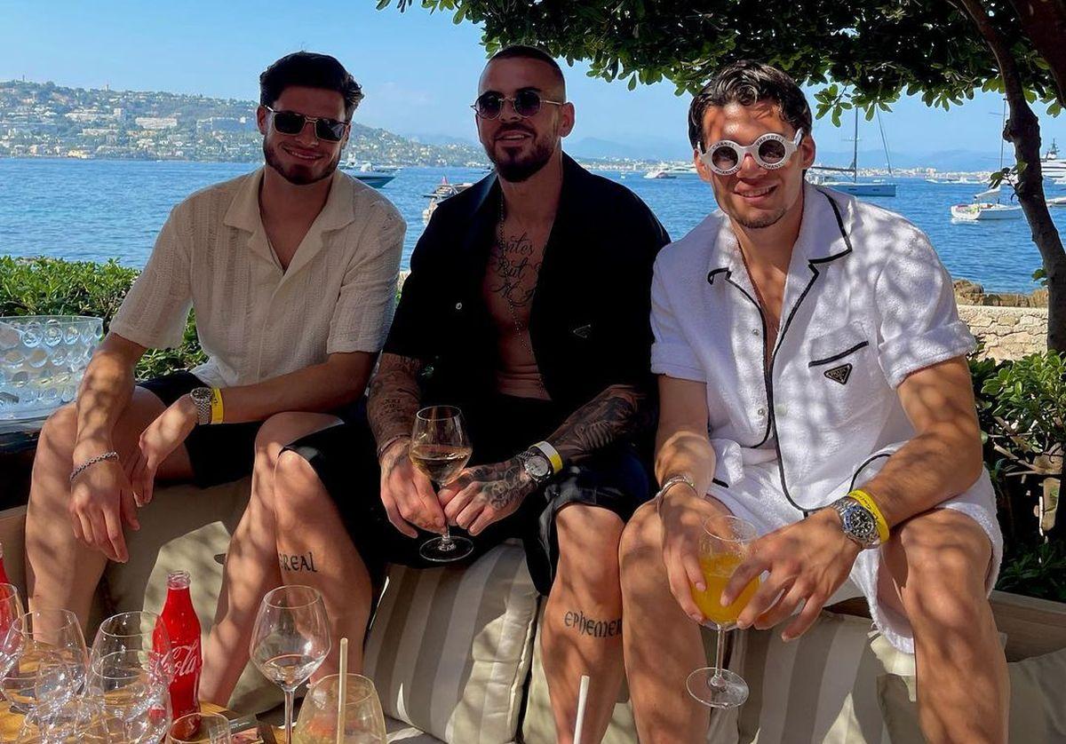 Lux și opulență  » Denis Alibec, vacanță „fierbinte” pe Coasta de Azur, alături de Ianis Hagi și Tudor Băluță
