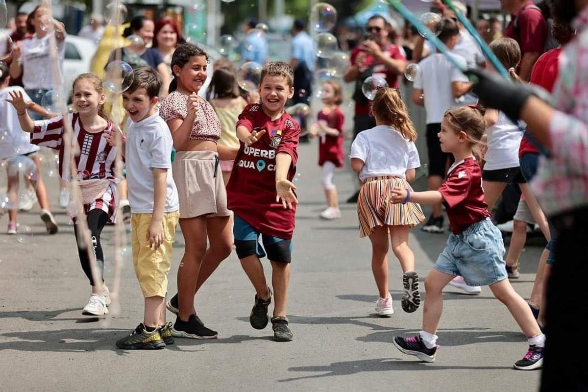 „Dincolo de Rapid nu există viață” » Cele mai tari imagini de la centenarul giuleștenilor