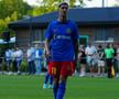 FCSB s-a distrat în primul amical din Olanda, 8-0 cu Apeldoorn. Foto: Instagram @fcsbofficial