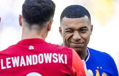 Franța - Polonia 1-1. Egalul penalty-urilor între Mbappe și Lewandowski » Ce ne propune Deschamps e „Cocoșul galic” cum nu l-am văzut niciodată