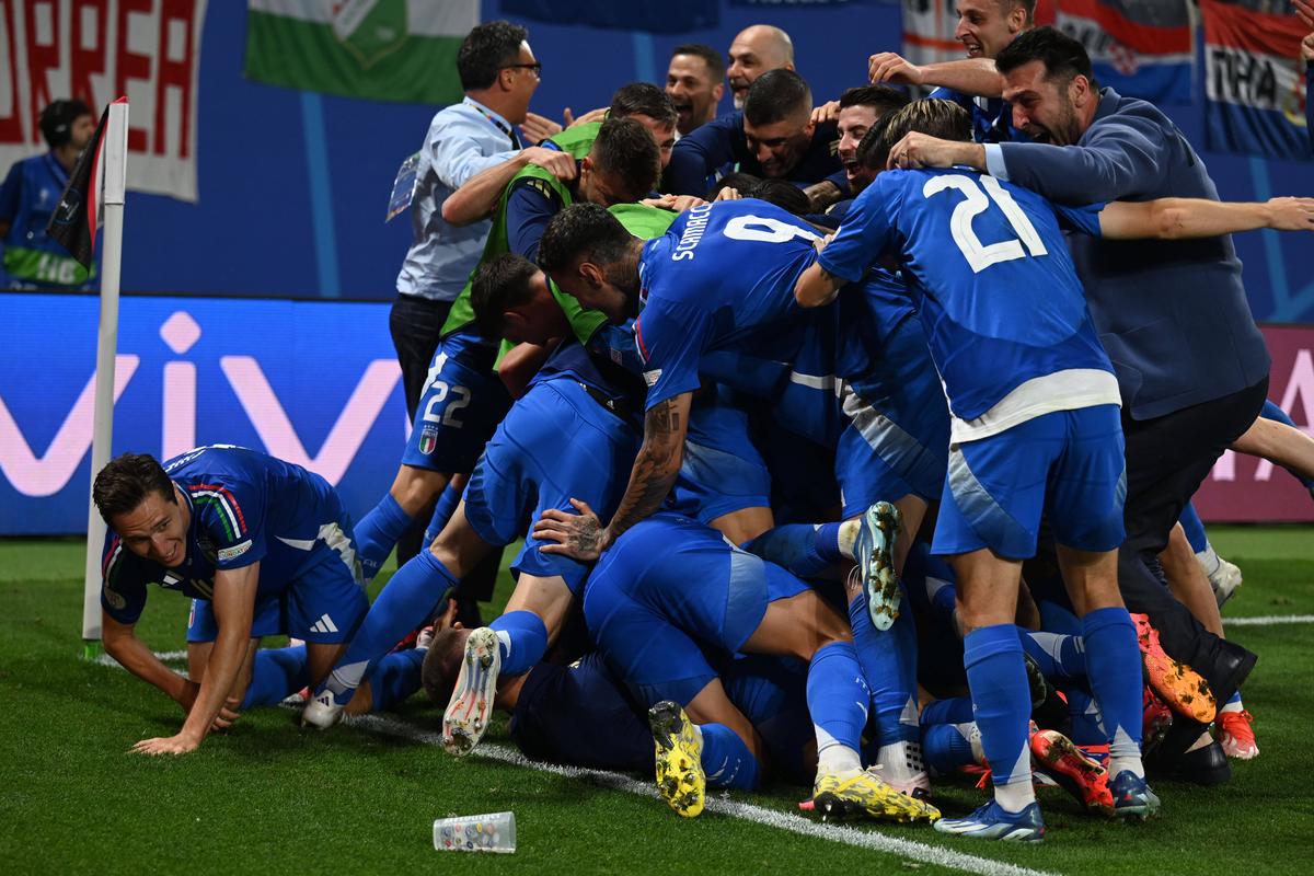 Cine este Mattia Zaccagni, eroul Italiei de la Euro 2024! A reprodus reușita lui Del Piero, chiar idolul său