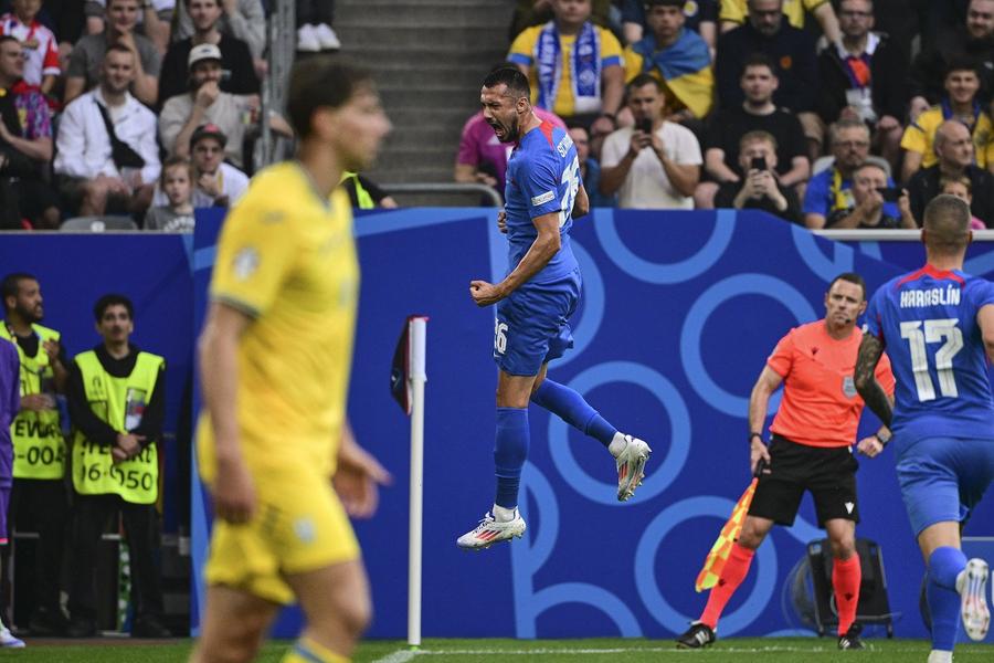 Ivan Schranz după ce a deschis scorul în Slovacia - Ucraina 1-2. Foto: Imago Până la egal, ne mănâncă sfinții » Cele 3 dueluri din teren care pot tranșa decisiv rezultatul în Slovacia - România
