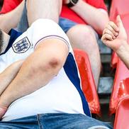 Pe stadion sau la terase, suporterii Angliei au privit cu greu prestația naționalei lui Southgate în fața Sloveniei / Sursă foto: Imago Images