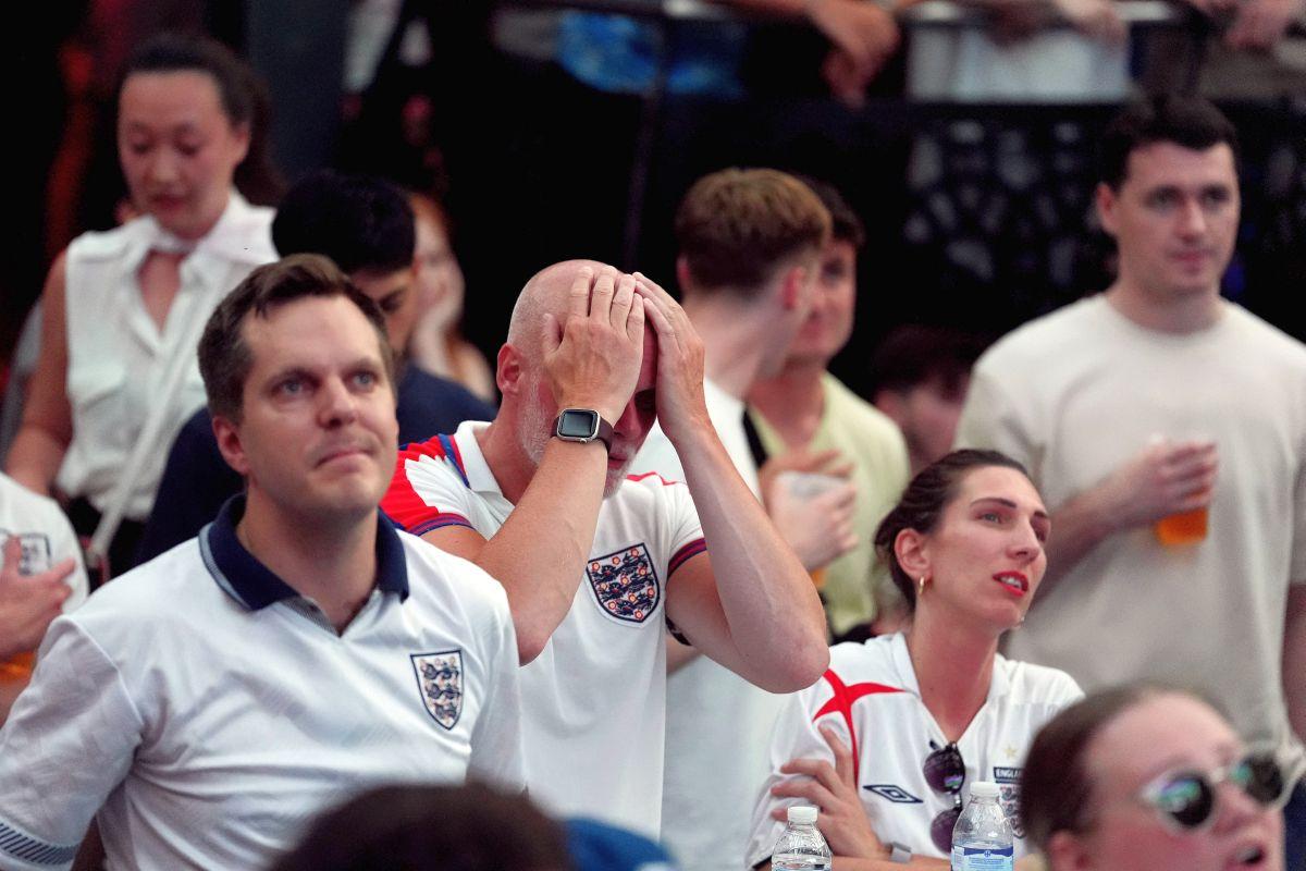 „Efectul Anglia” » Imagini din timpul meciului cu Slovenia: suporterii „Three Lions” n-au mai rezistat și au ajuns virali
