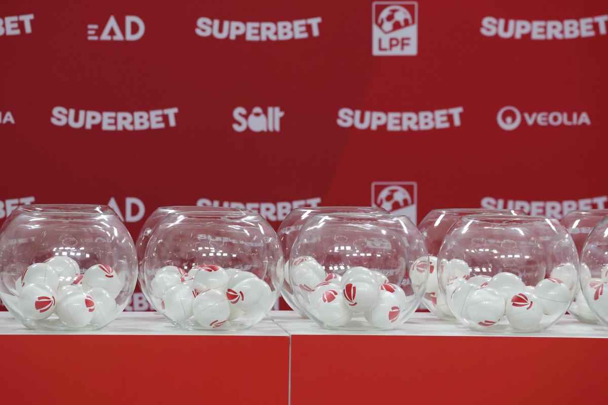 Program Superliga 2025-2026: FCSB și CFR debutează acasă + Deplasări încinse pentru Craiova, Dinamo și Rapid în prima rundă