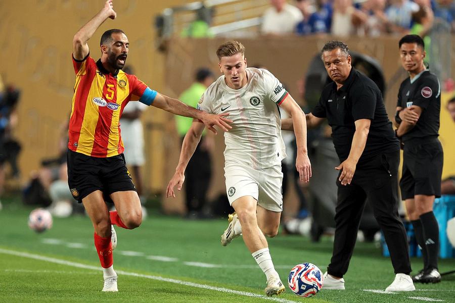 Chelsea, activă în mercato: negociază pentru un fotbalist din Serie A, iar altul semnează în Premier League