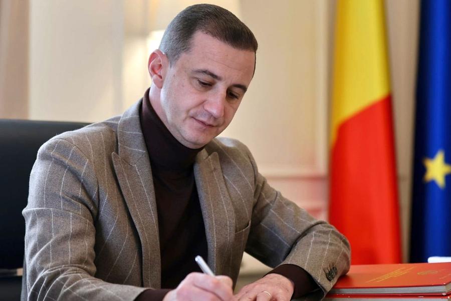 Alfred Simonis, președintele CJ Timiș Cum a fost convins Dan Alexa să semneze în Liga 3: „În doi ani ajungem în Superligă! Facem bază ultramodernă și stadion din banii CJ”
