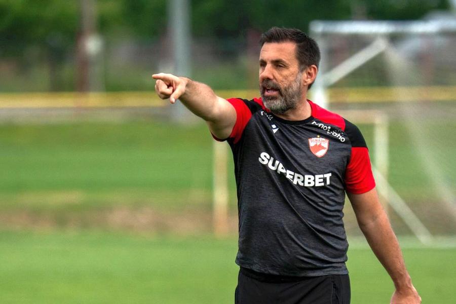 Zeljko Kopic va avea o misiune delicată pe banca lui Dinamo în noul sezon FOTO: Facebook @Dinamo București Ioan Andone pune presiune pe Dinamo și iese la atac: „Trebuia să-i iau banii. Ce greșeală am făcut!”