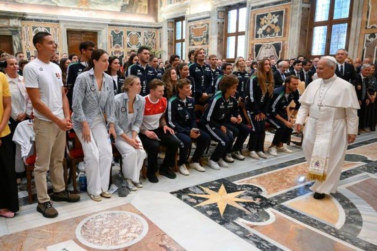 David Popovici, întâlnire specială cu Papa Leon al XIV-lea chiar la Roma