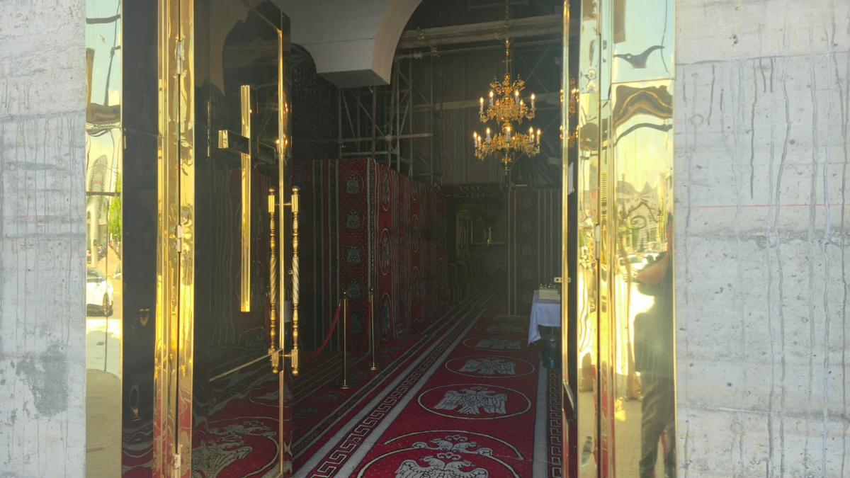 Adio, Palat! Gigi Becali va oferi declarații doar din biserica ridicată în Pipera: imagini spectaculoase din interior