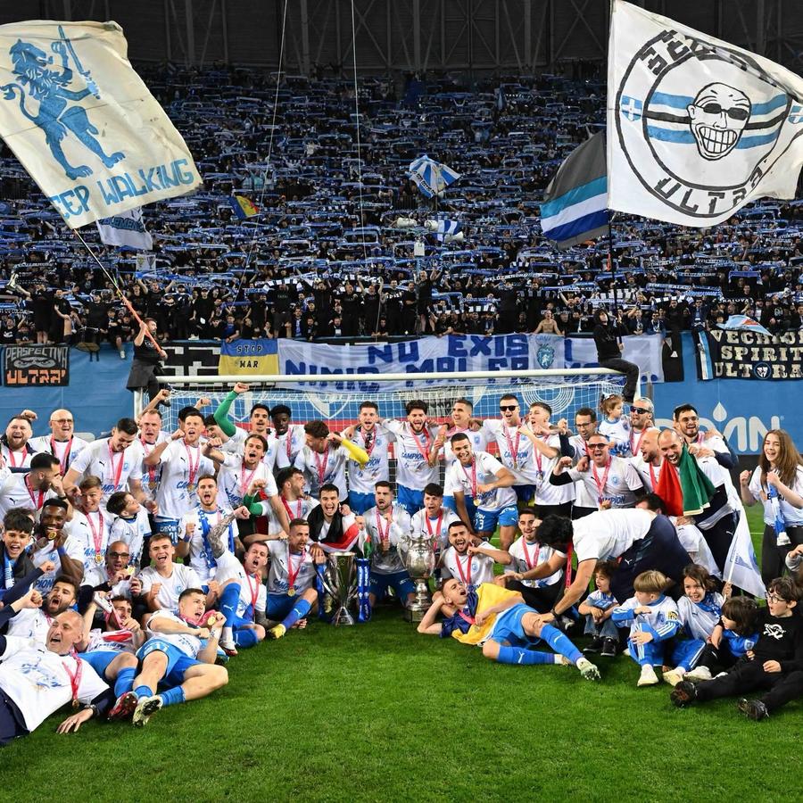 Universitatea Craiova, peste 8.000 de abonamente vândute // foto: Facebook Universitatea Craiova Câte abonamente a vândut Universitatea Craiova: „Record all-time în România!”