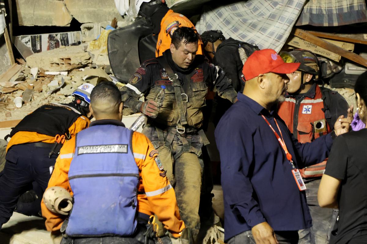 Două cutremure masive au devastat Venezuela