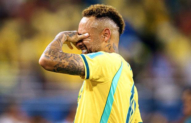 Imagini copleșitoare cu Neymar » A plâns pe teren, la primul meci pentru Brazilia după 980 zile