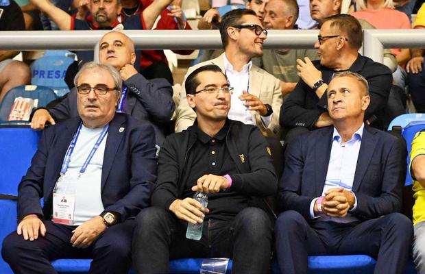 AFARĂ de la FRF! Burleanu, decizie care zguduie fotbalul românesc