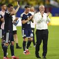 Steve Clarke și jucătorii săi, dezolați după 0-3 cu Brazilia / Foto: Imago
