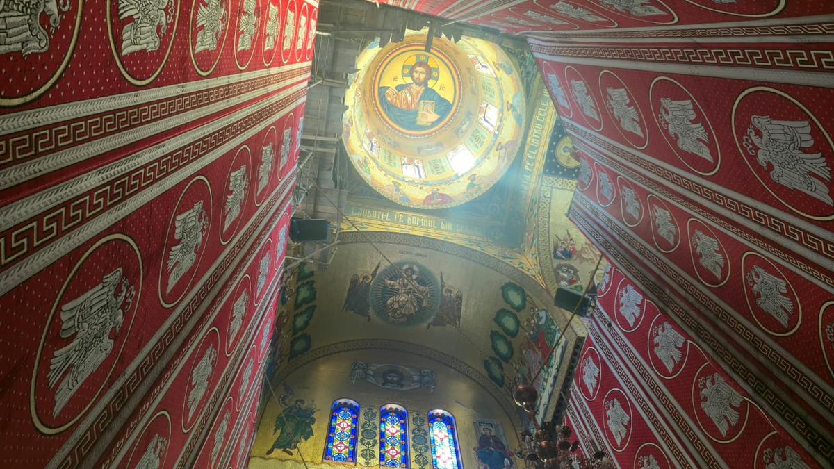 Adio, Palat! Gigi Becali va oferi declarații doar din biserica ridicată în Pipera: imagini spectaculoase din interior