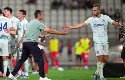 Cristi Chivu mai pierde un jucător » Fundașul pleacă de la Inter după 8 ani