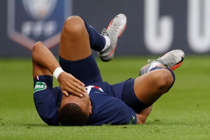Kylian Mbappe a ieşit în prima repriză în lacrimi de pe teren