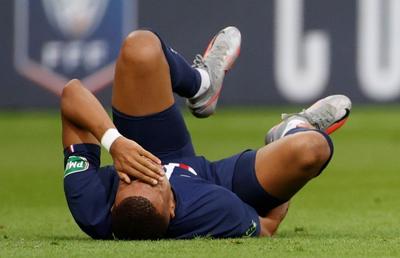 PSG a câștigat Cupa, dar l-a pierdut pe Kylian Mbappe! Cât va lipsi starul francez