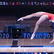 Larisa Iordache, la bârnă
(foto: Raed Krishan - Tokyo)