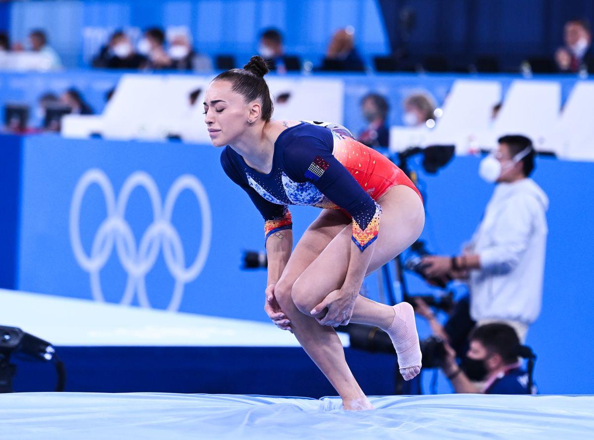 Larisa Iordache, la bârnă
