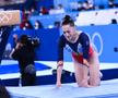 Larisa Iordache, la bârnă
(foto: Raed Krishan - Tokyo)