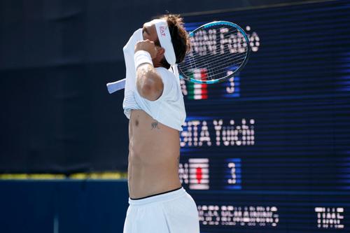 Tot mai mulți sportivi se plâng de căldura de la Tokyo. Cea mai afectată competiție este cea de tenis.