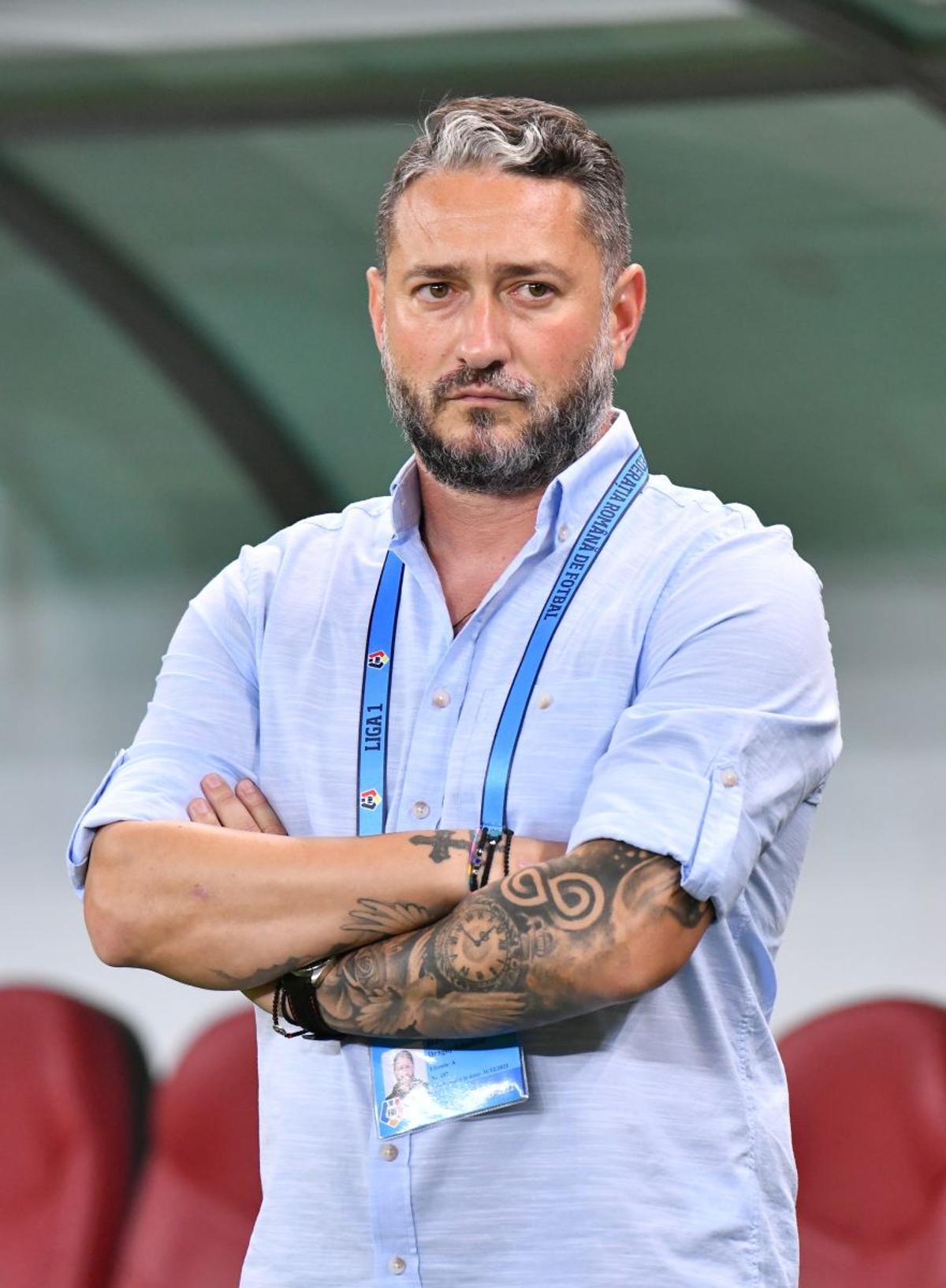 Cosmin Olăroiu îi ia apărarea lui Mirel Rădoi: „Nu interesează pe nimeni. Ne-am dus la Olimpiadă cu o echipă încropită”