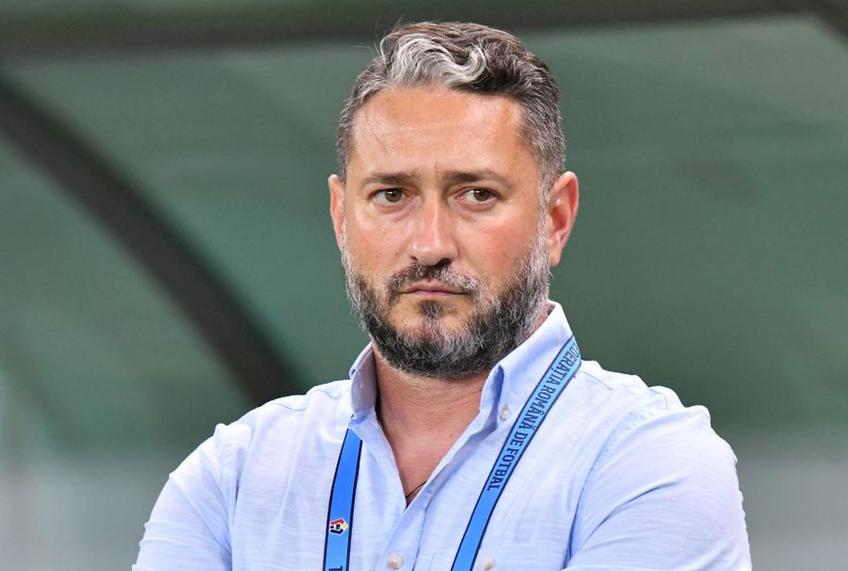 FCSB a învins-o pe CS Universitatea Craiova, scor 4-1, în derby-ul etapei secunde din Liga 1. Dragoș Bon (41 de ani), interimarul de pe banca oltenilor, a încercat să explice erorile de pe Arena Națională.