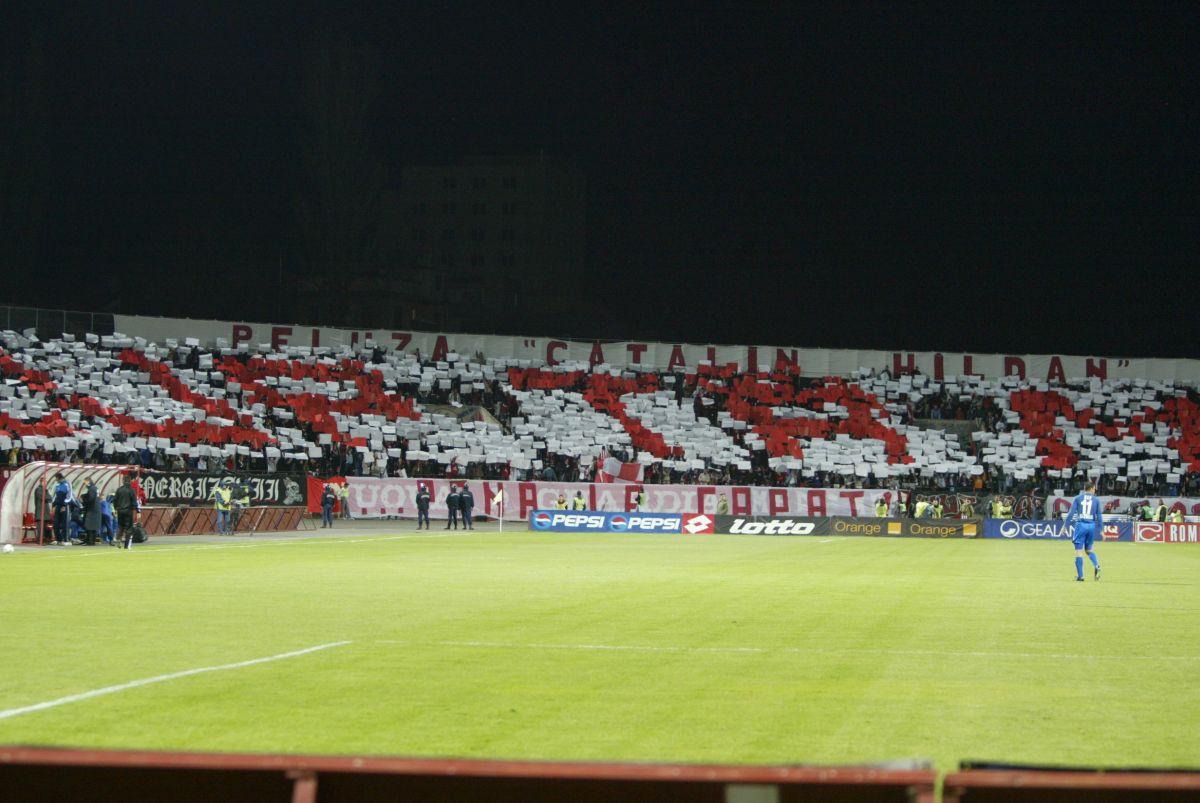 Rivalitate, ironii și orgolii duse la extrem » 35 de imagini spectaculoase din meciurile FCU Craiova - Dinamo
