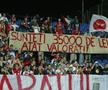 Ultrașii lui Dinamo și cei din Peluza Sud 1997 s-au întrecut de-a lungul anilor în scenografii spectaculoase și mesaje ironice / Sursă foto: Arhivă Gazeta Sporturilor