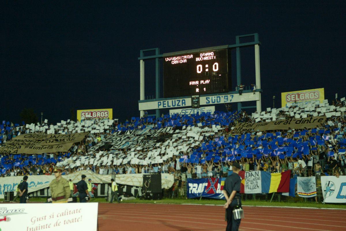 De la episodul „Poștașul” și până la cele mai aprige mesaje » 35 de imagini spectaculoase din rivalitatea Craiova - Dinamo