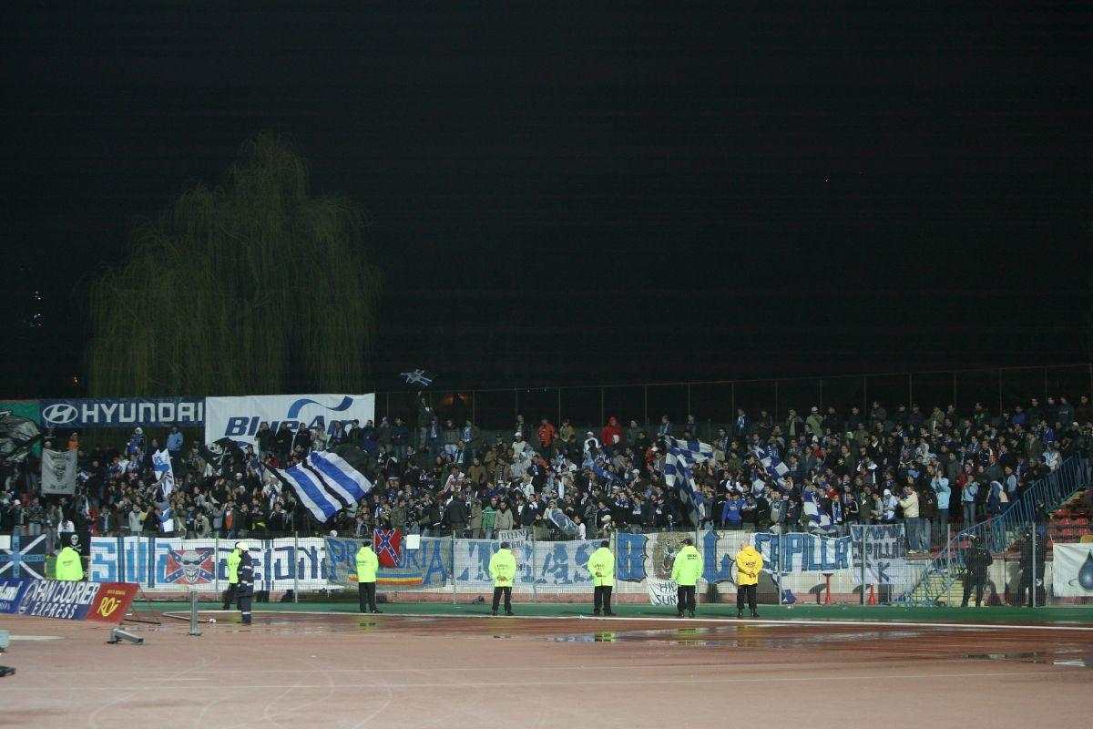 Rivalitate, ironii și orgolii duse la extrem » 35 de imagini spectaculoase din meciurile FCU Craiova - Dinamo