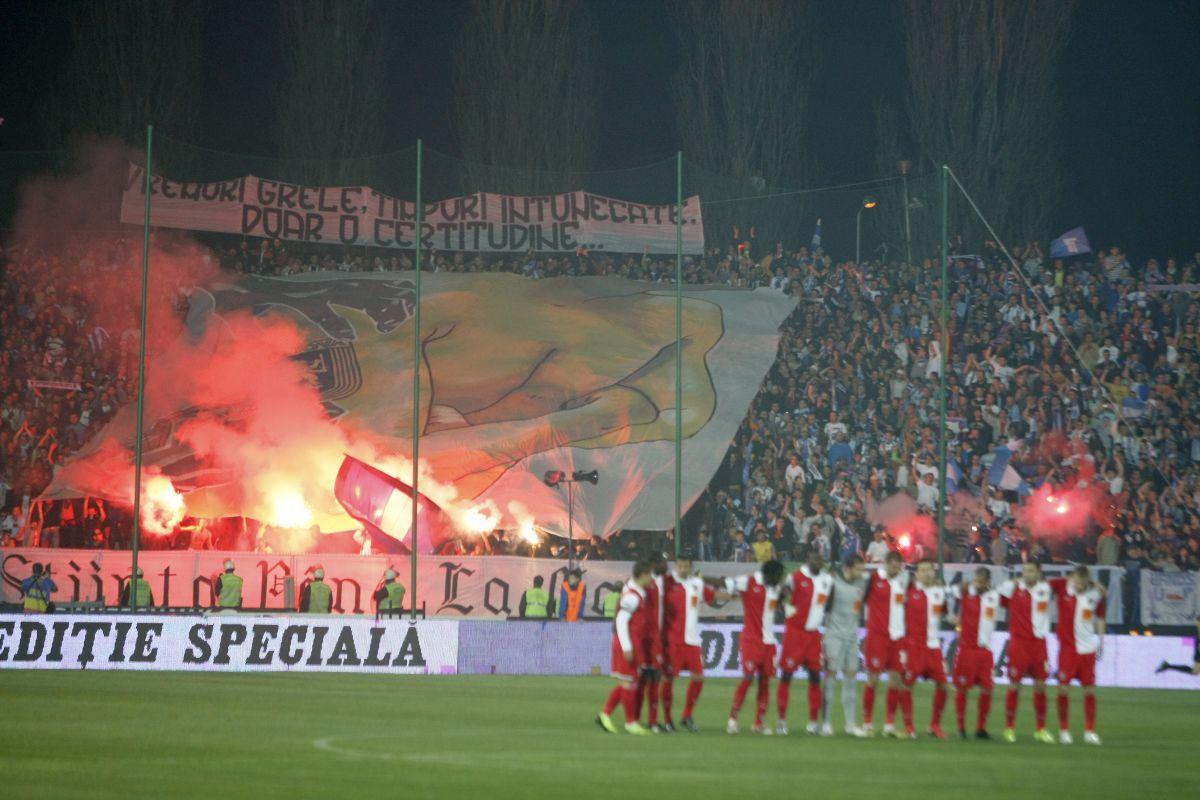 Rivalitate, ironii și orgolii duse la extrem » 35 de imagini spectaculoase din meciurile FCU Craiova - Dinamo